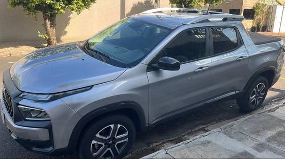 FIAT TORO 1.3 TURBO 270 FLEX FREEDOM AT6 FIAT TORO 1.3 TURBO 270 FLEX FREEDOM AT6